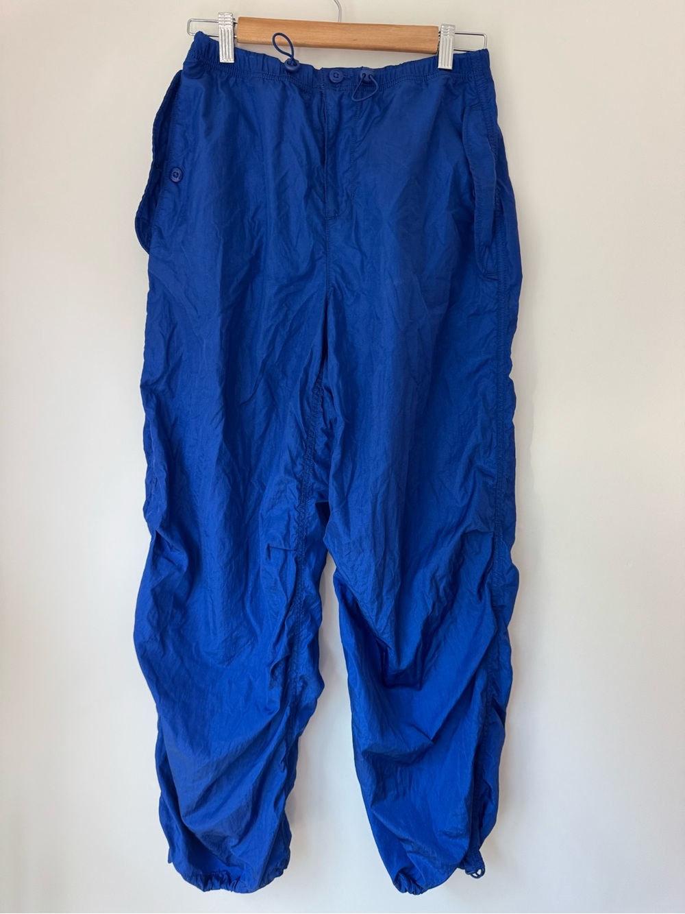 TNA Aritzia Parachute Pants Size S Cobalt Royal Blue Nylon Drawstring Cuffs